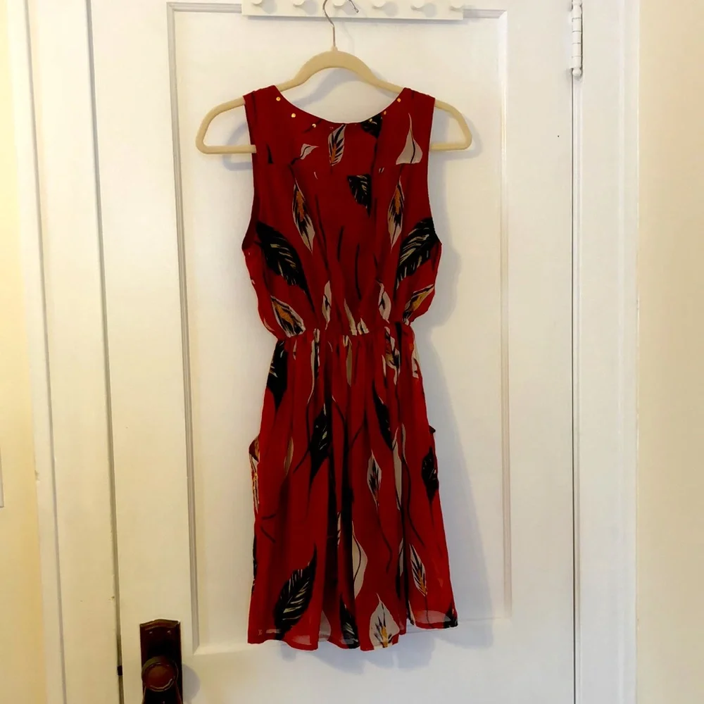 Red Vintage Bohemian Feather-Patterned Dress (Donating 4/15) - Picture 2 of 6